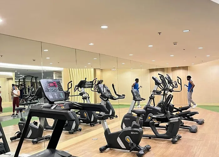 Shore 1 Tower D 호텔 4*