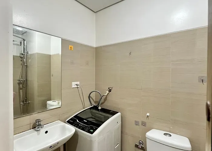 Shore 1 Tower D 호텔 4*